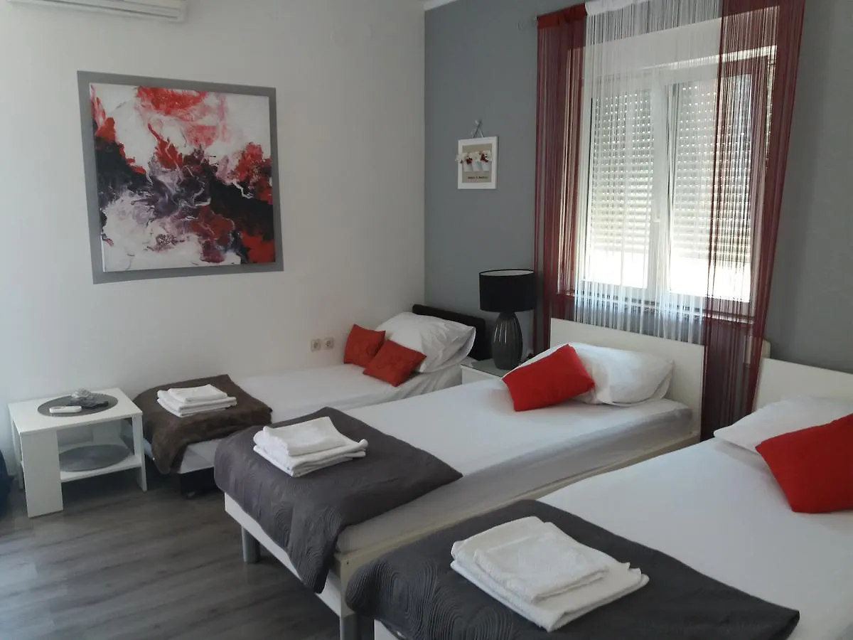 Apartments Benic Zadar 0*,