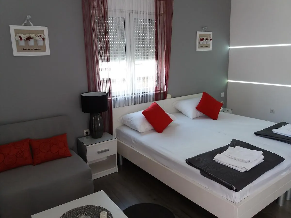 Apartments Benic Zadar 0*,