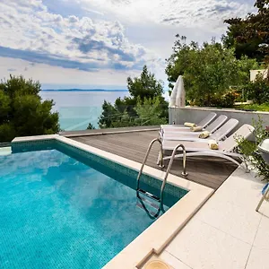 Gallery Luxury & Split