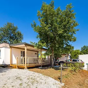 https://mini-camping-funtana.in-istria.net